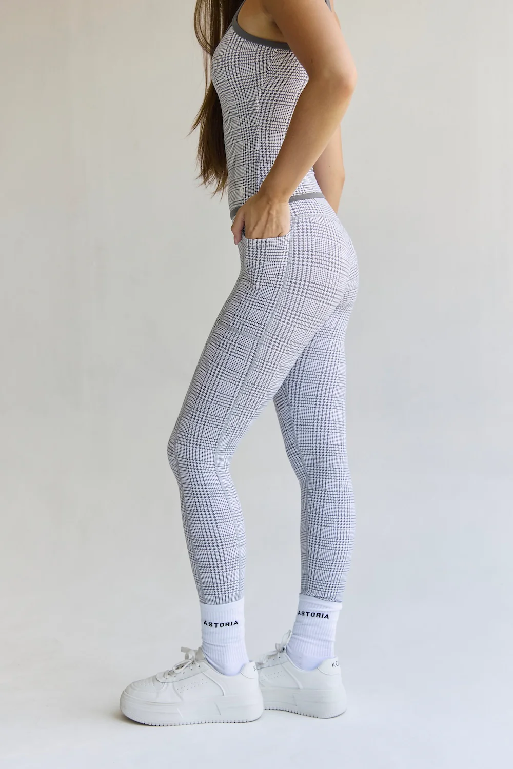 Astoria Airvíve Pocket Legging - Grey Plaid - Image 3