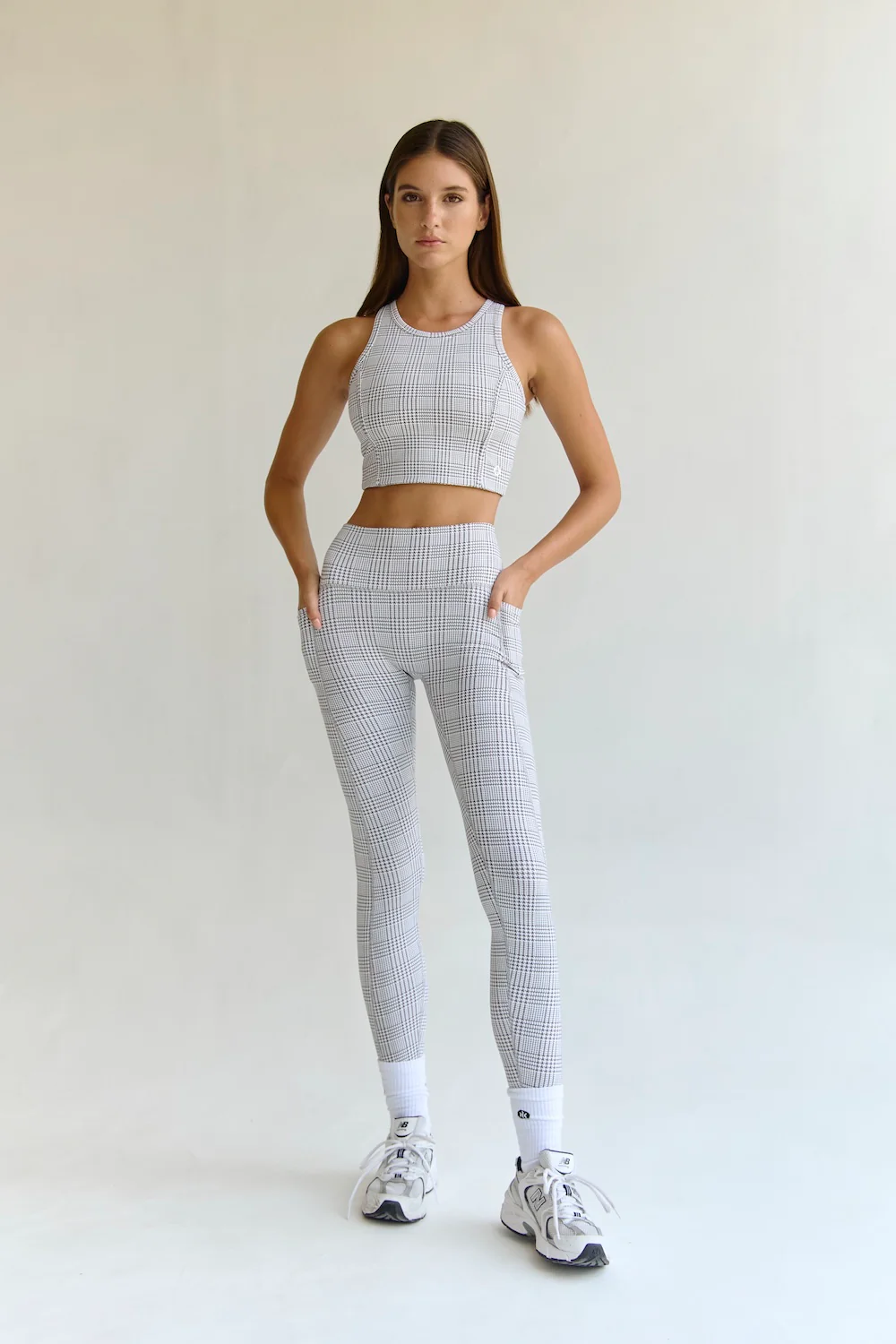 Astoria Airvíve Staple Sport Crop - Grey Plaid - Image 4