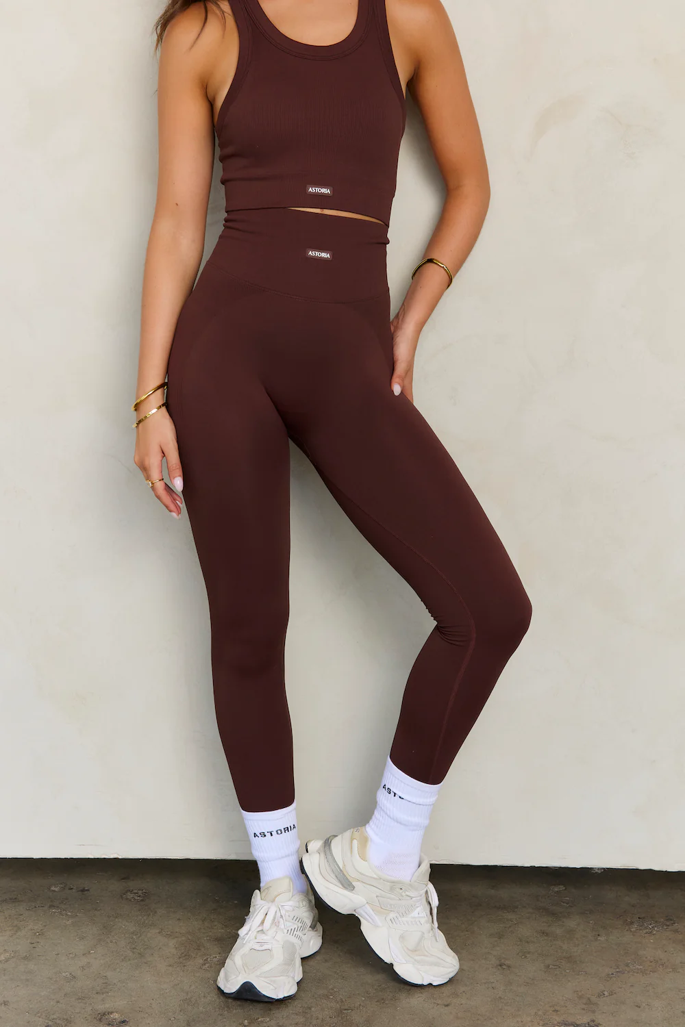 Astoria CONTOUR Ribbed Seamless Sports Crop - Espresso - Image 7