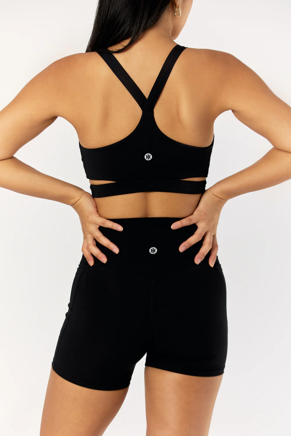 Astoria LIVE LUXE Crossover Crop - Black - Image 3