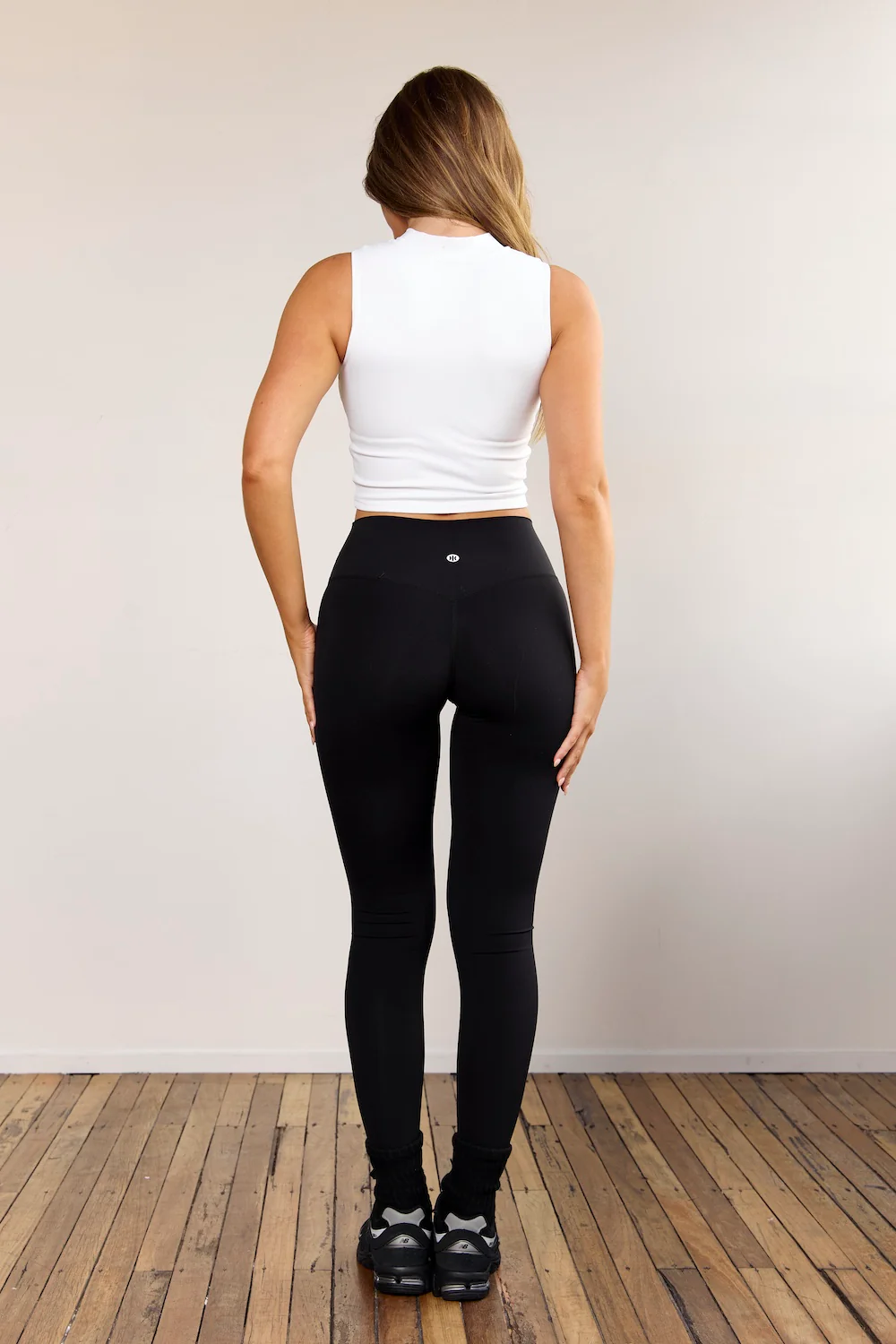 Astoria LIVE LUXE Mockneck - White - Image 4