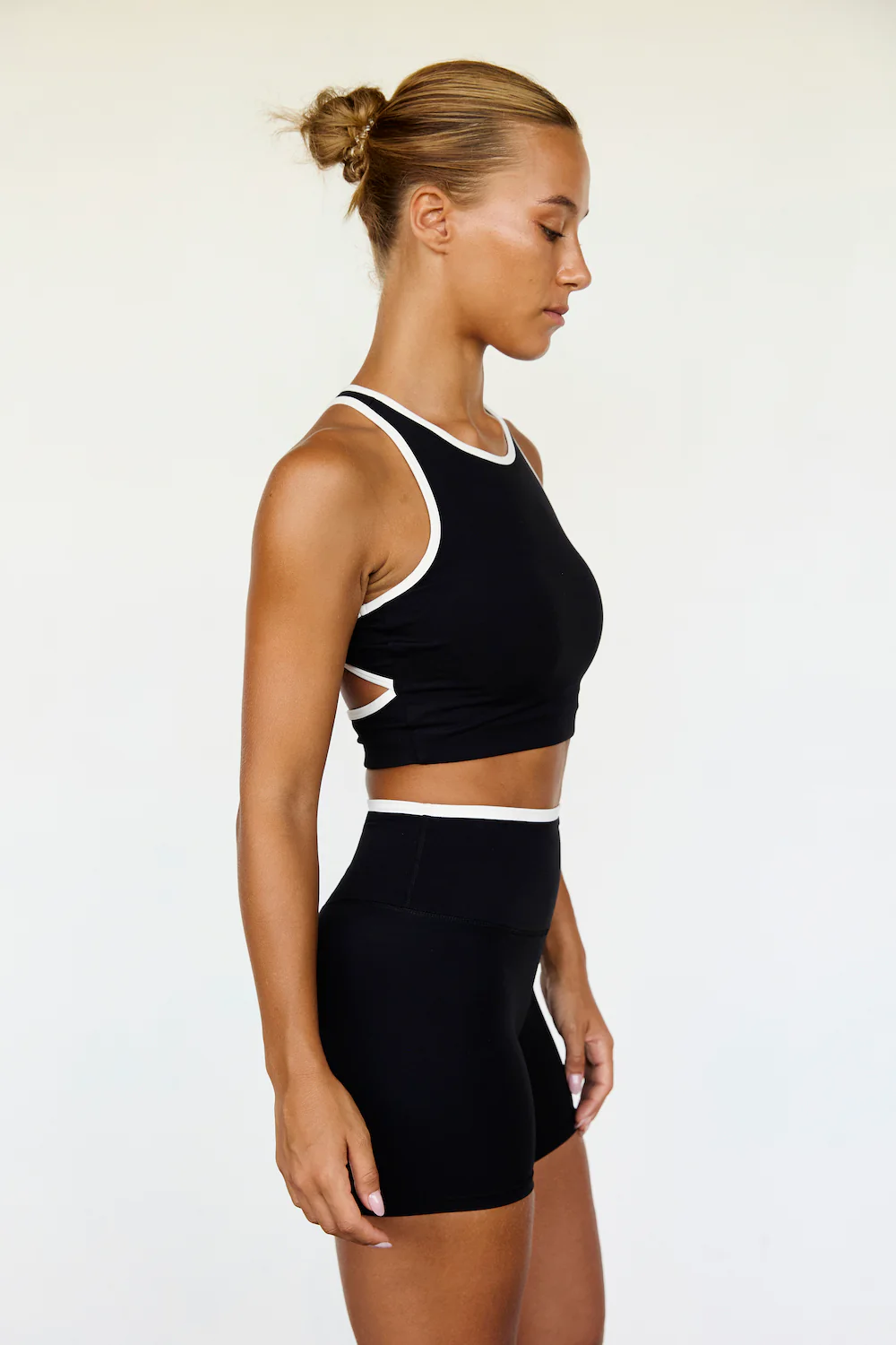 Astoria LUXE BALANCE Short - Black/Cream - Image 5