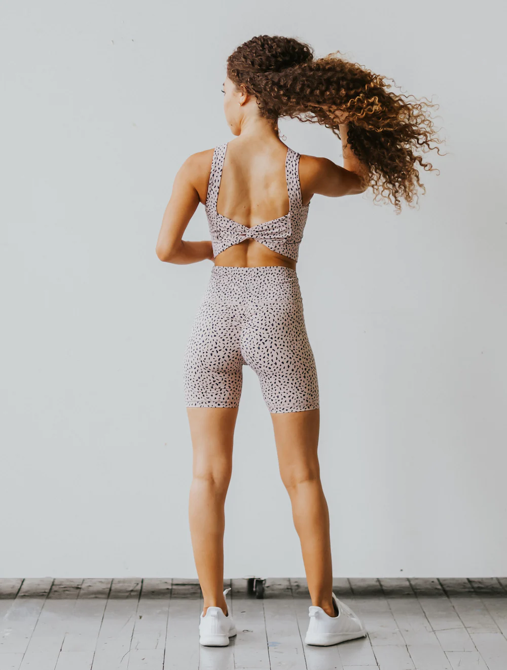 Astoria LUXE IGNITE Short - Beige Speckle - Image 3