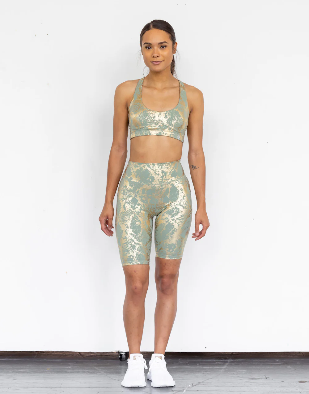 Astoria LUXE METALLIC Series Short - Taupe Green - Image 5