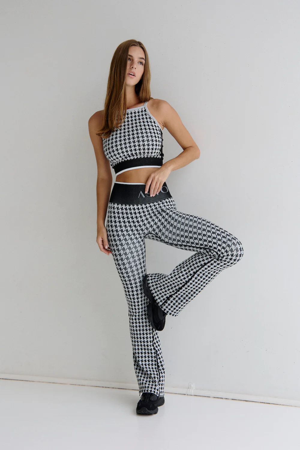 Astoria Seamless Knit Flare - Black/Grey Houndstooth - Image 6