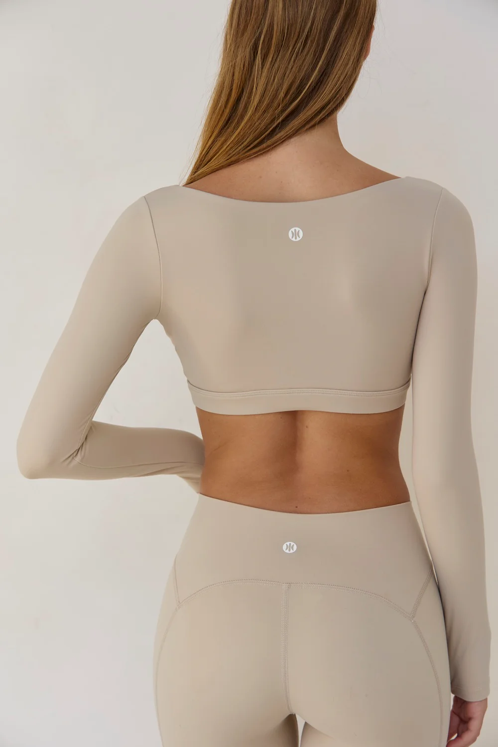 Astoria LUXE BALANCE Long Sleeve Plunge Crop - Oat - Image 3